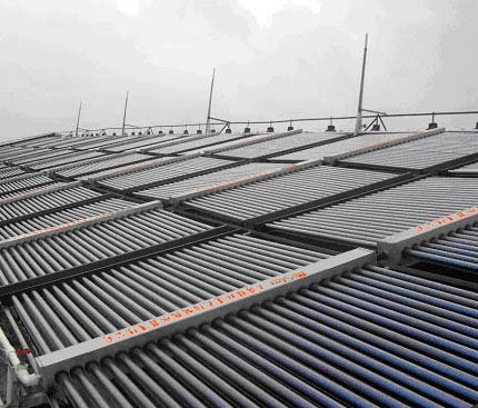 大型太陽能熱水器生產廠家 空氣源熱泵廠家