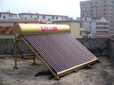 電熱水器與太陽能熱水器 對比與選擇指南