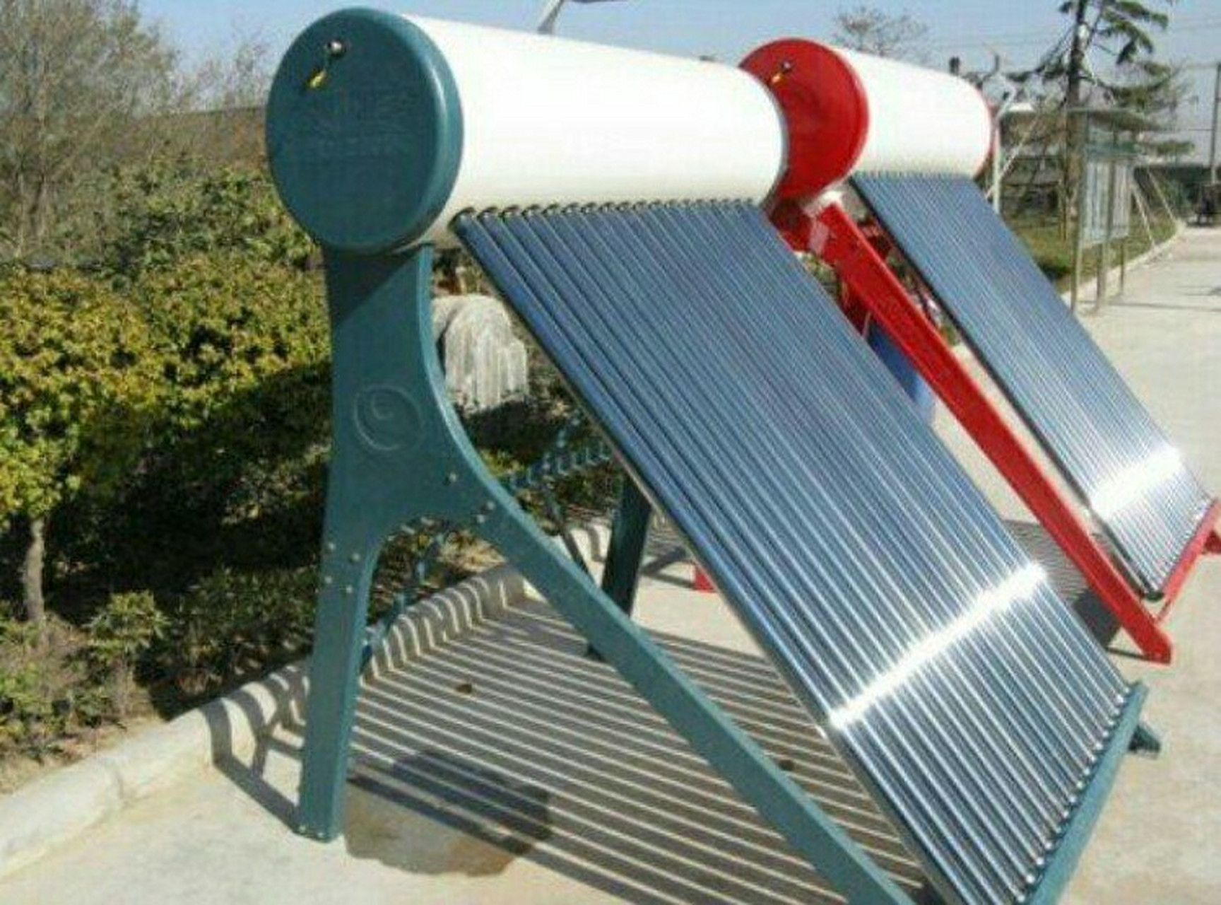 太陽(yáng)能熱水器水垢清除全攻略 高效方法與實(shí)用技巧